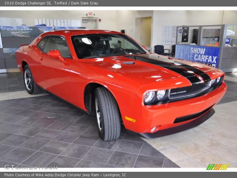 TorRed / Dark Slate Gray 2010 Dodge Challenger SE