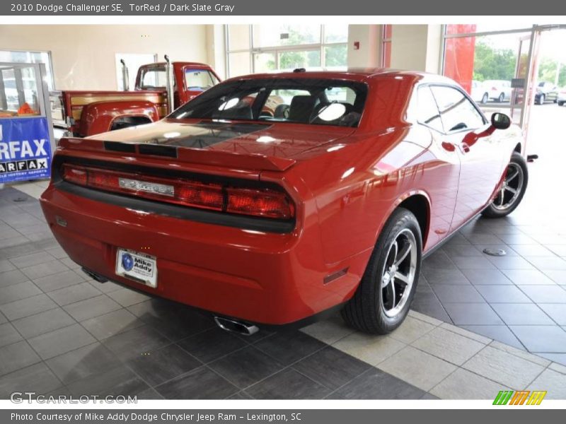 TorRed / Dark Slate Gray 2010 Dodge Challenger SE