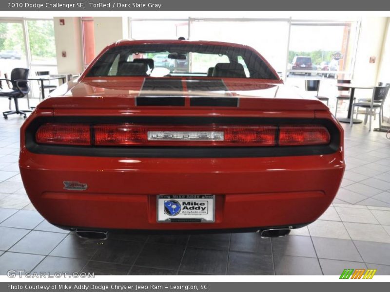 TorRed / Dark Slate Gray 2010 Dodge Challenger SE