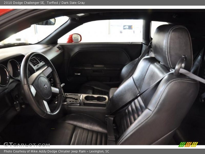 TorRed / Dark Slate Gray 2010 Dodge Challenger SE