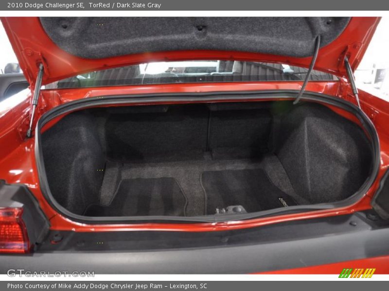 TorRed / Dark Slate Gray 2010 Dodge Challenger SE
