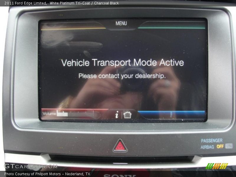 White Platinum Tri-Coat / Charcoal Black 2011 Ford Edge Limited