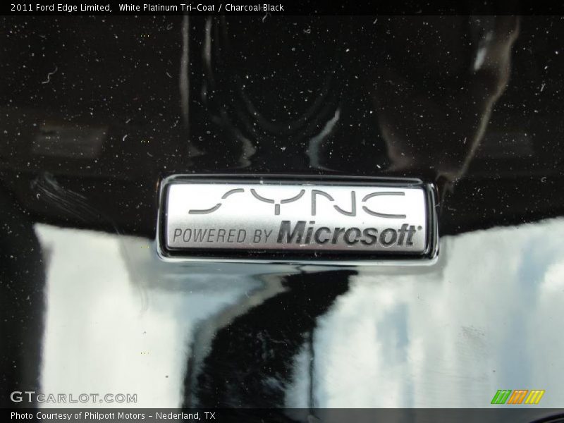 White Platinum Tri-Coat / Charcoal Black 2011 Ford Edge Limited