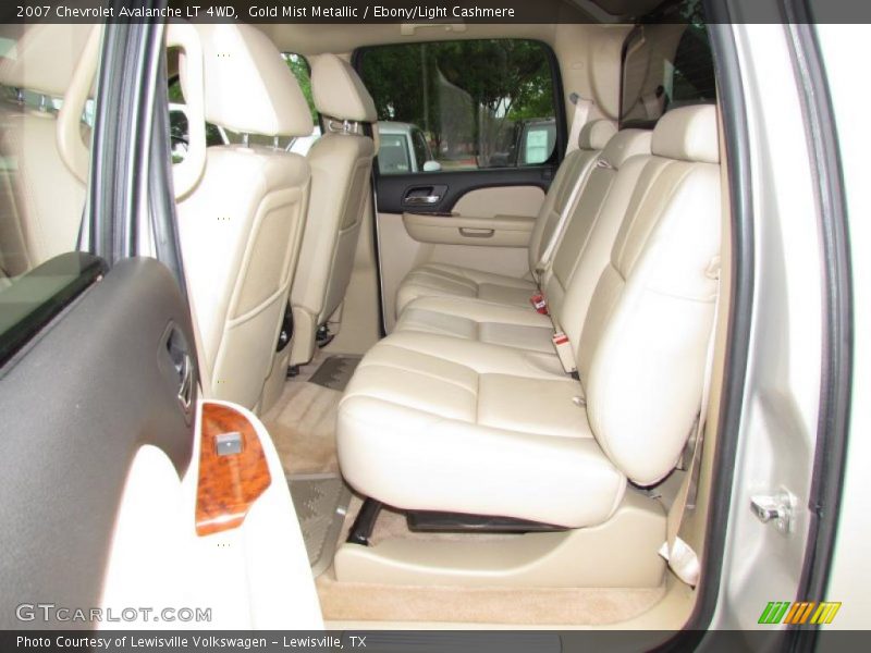 Gold Mist Metallic / Ebony/Light Cashmere 2007 Chevrolet Avalanche LT 4WD