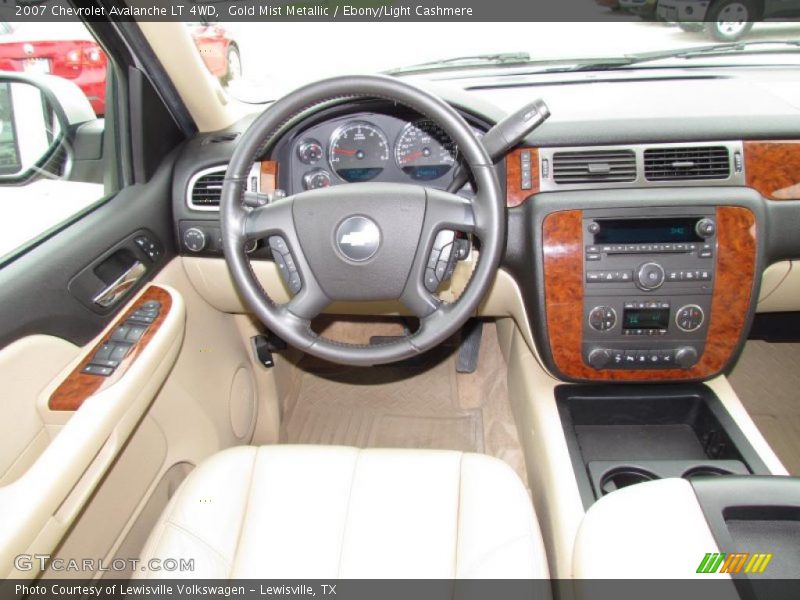 Dashboard of 2007 Avalanche LT 4WD