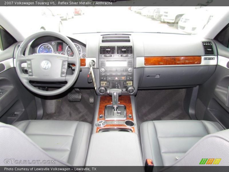 Reflex Silver Metallic / Anthracite 2007 Volkswagen Touareg V6