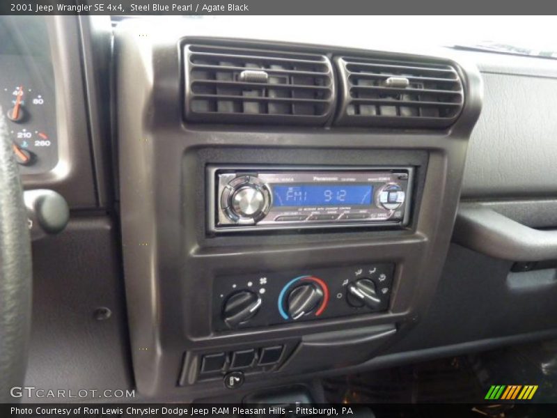Steel Blue Pearl / Agate Black 2001 Jeep Wrangler SE 4x4