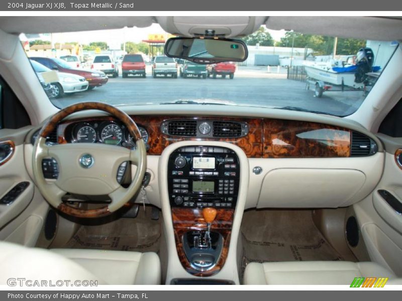 Dashboard of 2004 XJ XJ8