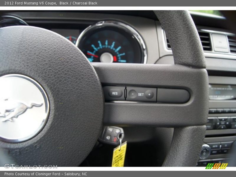 Controls of 2012 Mustang V6 Coupe