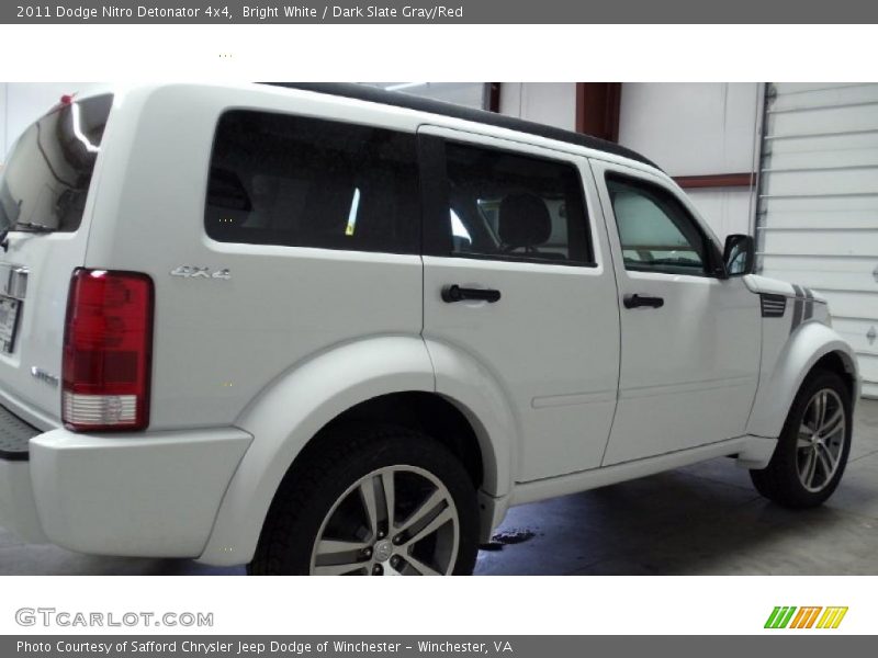 Bright White / Dark Slate Gray/Red 2011 Dodge Nitro Detonator 4x4