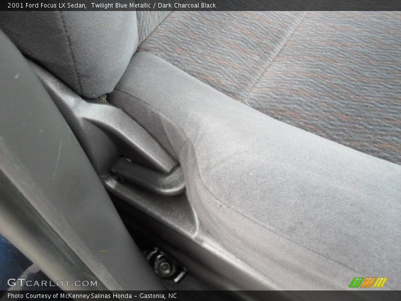 Twilight Blue Metallic / Dark Charcoal Black 2001 Ford Focus LX Sedan