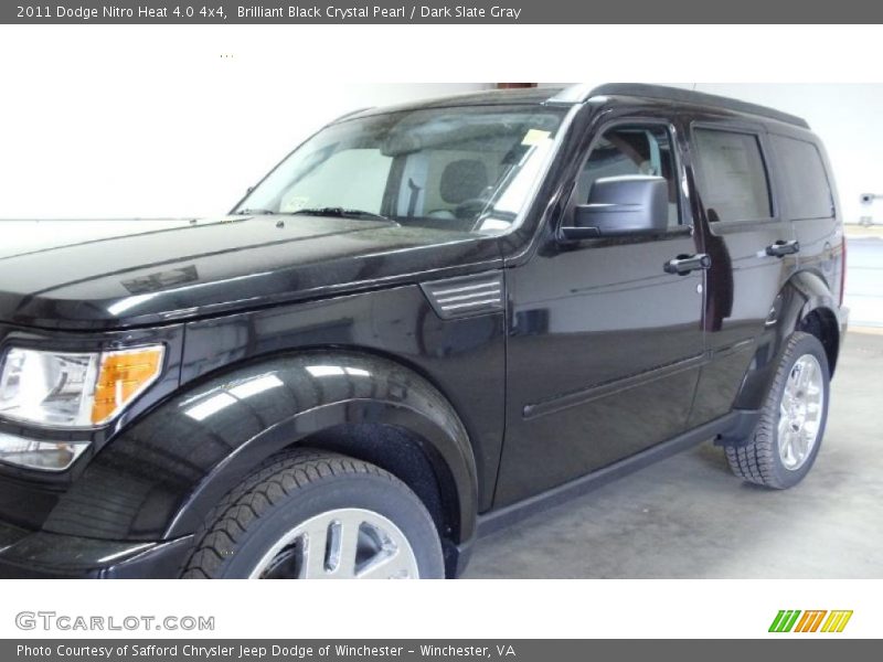 Brilliant Black Crystal Pearl / Dark Slate Gray 2011 Dodge Nitro Heat 4.0 4x4