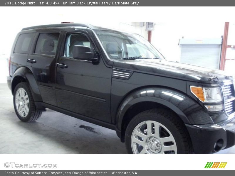Brilliant Black Crystal Pearl / Dark Slate Gray 2011 Dodge Nitro Heat 4.0 4x4