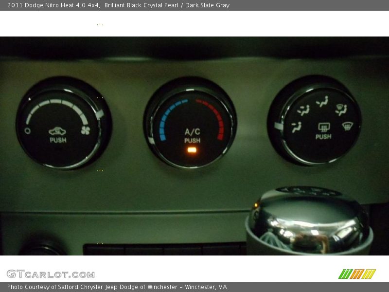 Brilliant Black Crystal Pearl / Dark Slate Gray 2011 Dodge Nitro Heat 4.0 4x4