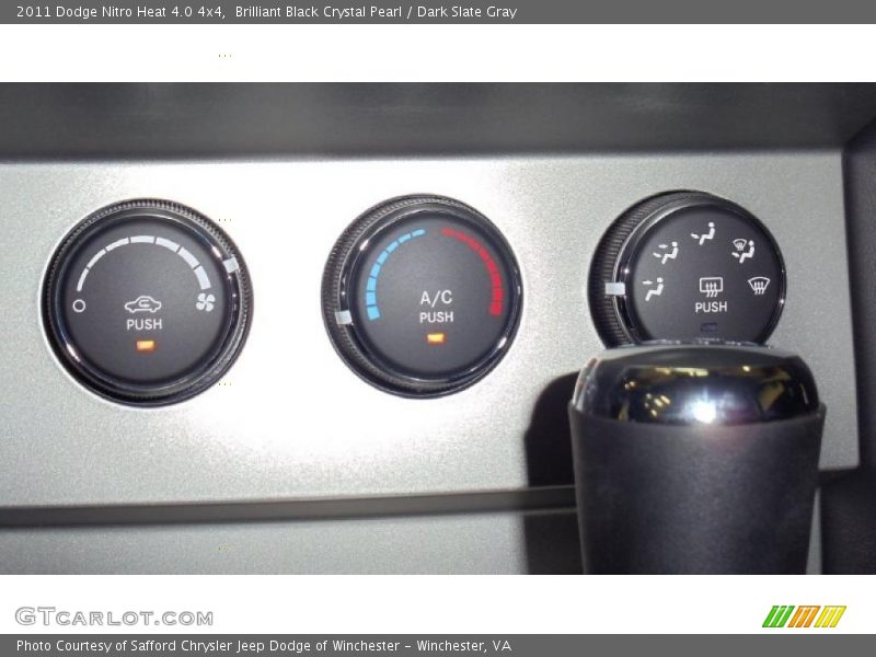 Brilliant Black Crystal Pearl / Dark Slate Gray 2011 Dodge Nitro Heat 4.0 4x4