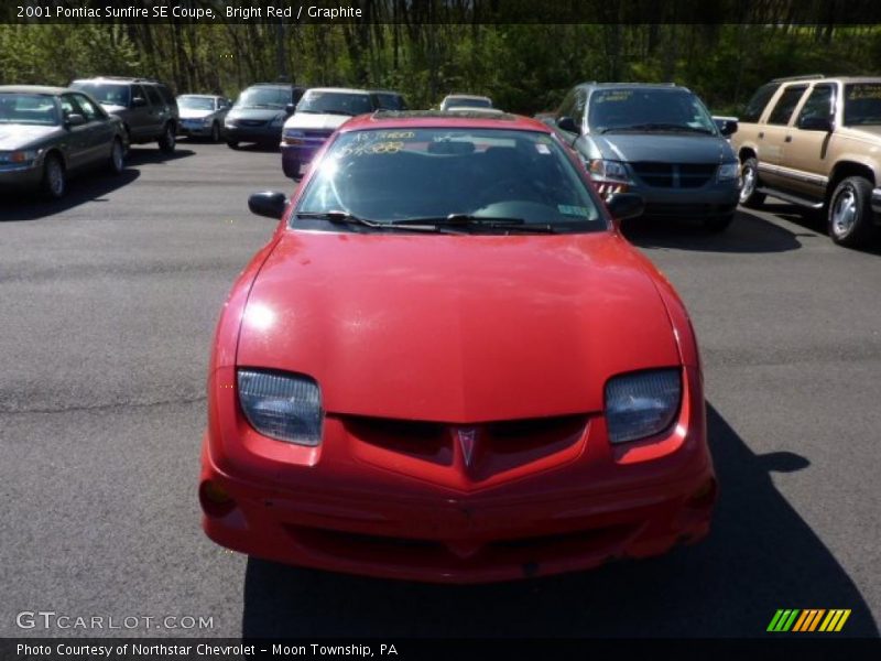 Bright Red / Graphite 2001 Pontiac Sunfire SE Coupe