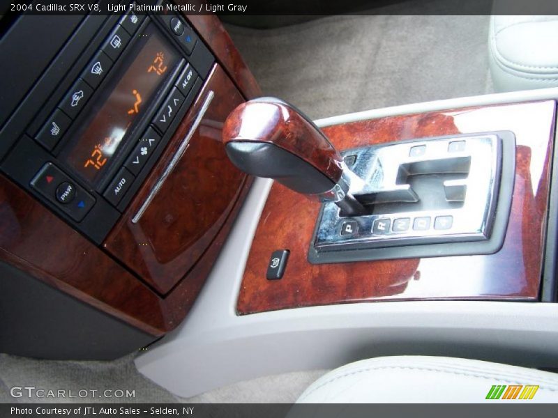 Light Platinum Metallic / Light Gray 2004 Cadillac SRX V8
