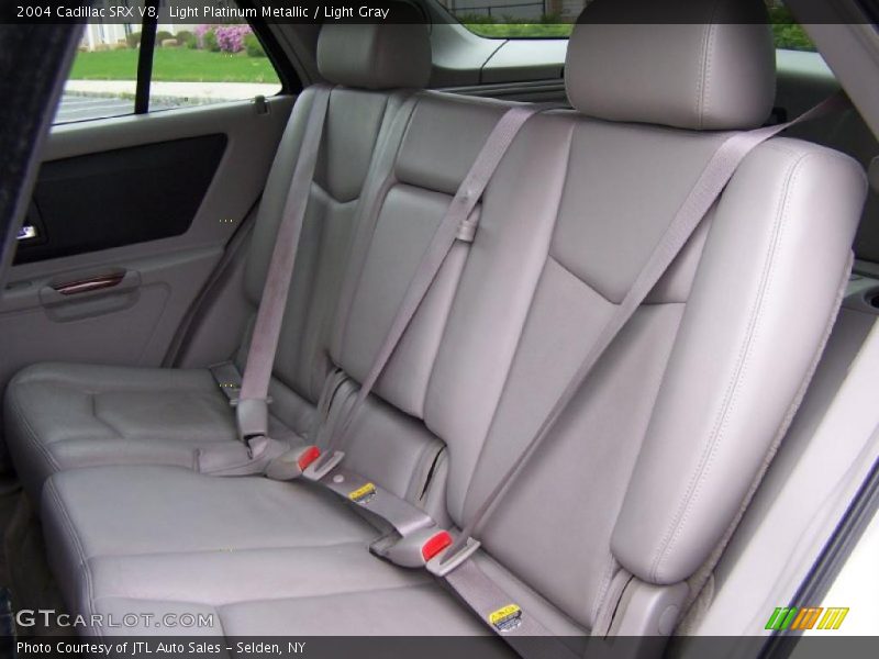 Light Platinum Metallic / Light Gray 2004 Cadillac SRX V8