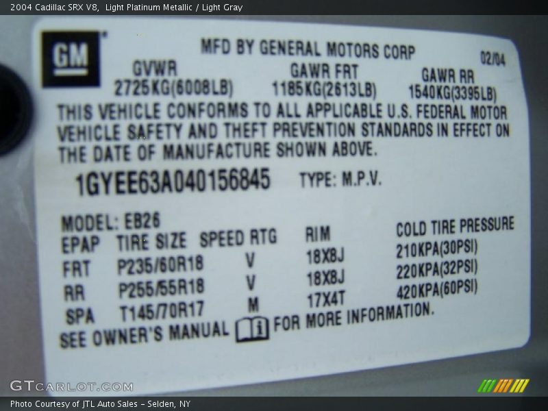 Light Platinum Metallic / Light Gray 2004 Cadillac SRX V8