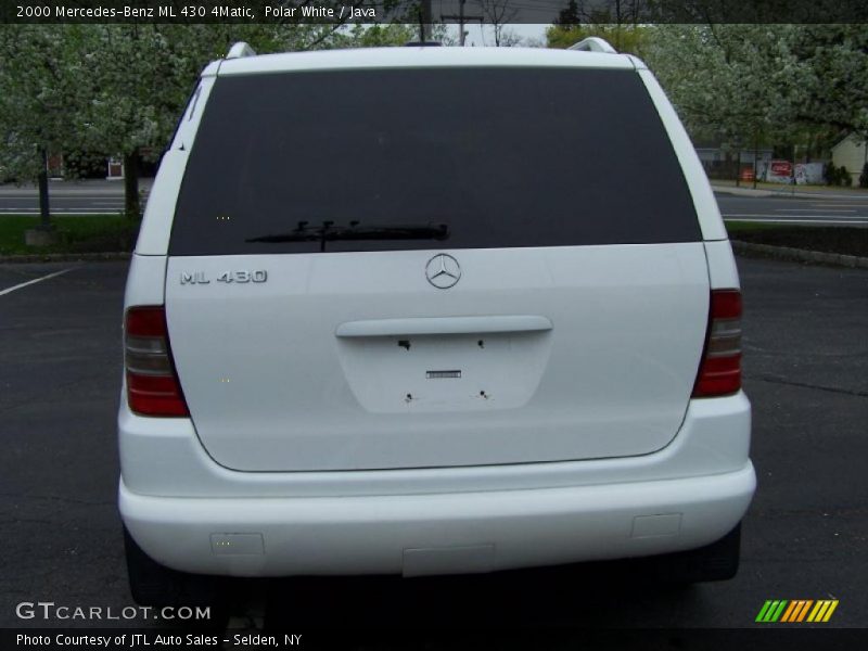 Polar White / Java 2000 Mercedes-Benz ML 430 4Matic