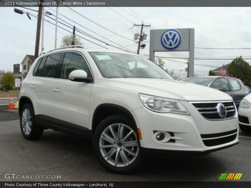 Candy White / Sandstone 2011 Volkswagen Tiguan SE
