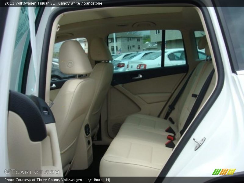 Candy White / Sandstone 2011 Volkswagen Tiguan SE