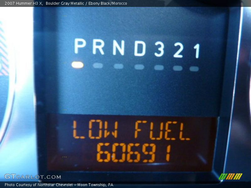 Boulder Gray Metallic / Ebony Black/Morocco 2007 Hummer H3 X