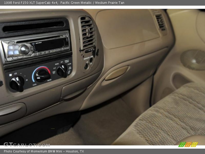 Pacific Green Metallic / Medium Prairie Tan 1998 Ford F150 XLT SuperCab 4x4