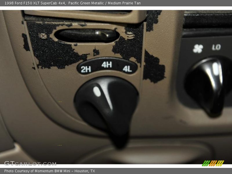 Pacific Green Metallic / Medium Prairie Tan 1998 Ford F150 XLT SuperCab 4x4