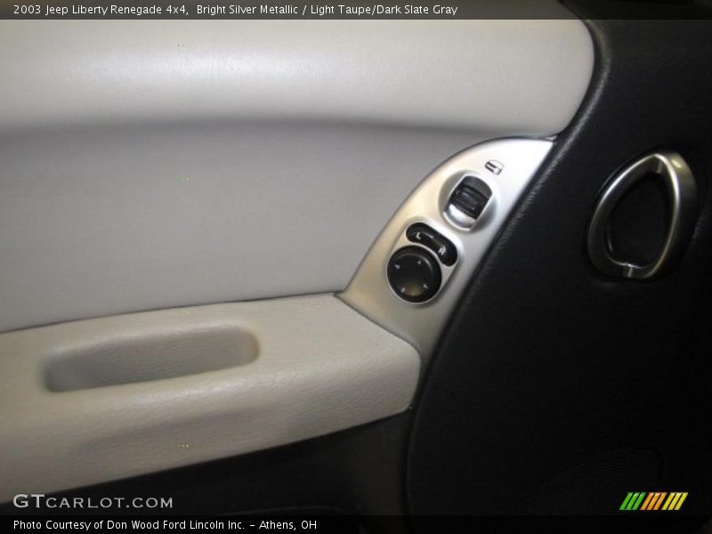 Bright Silver Metallic / Light Taupe/Dark Slate Gray 2003 Jeep Liberty Renegade 4x4