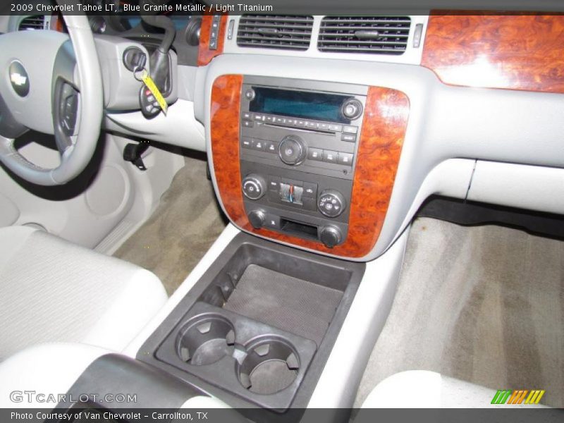 Controls of 2009 Tahoe LT