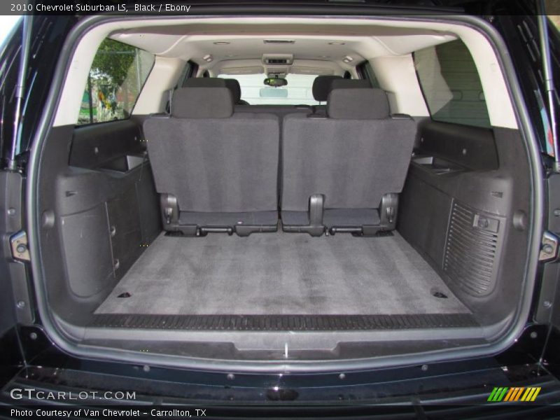  2010 Suburban LS Trunk