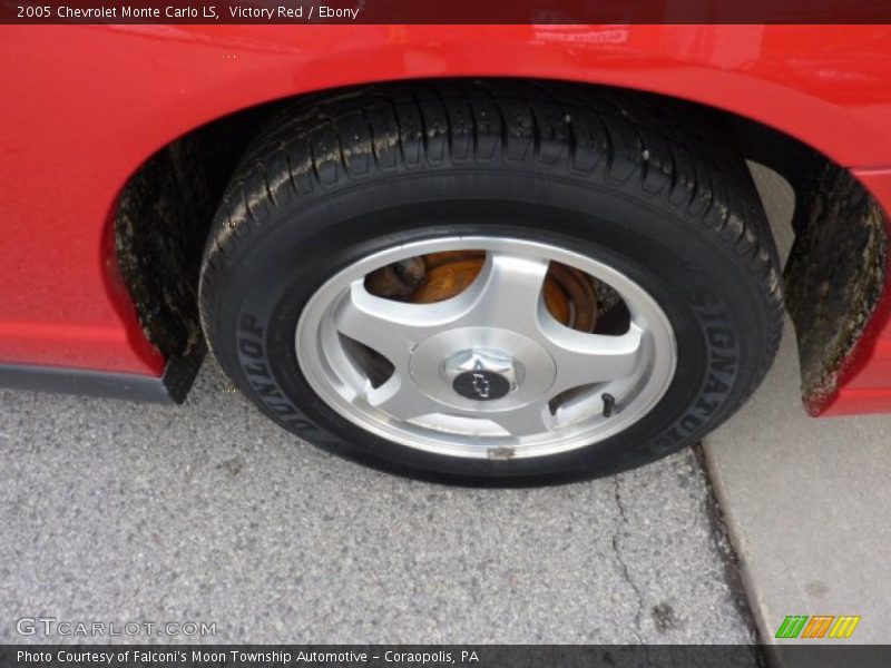 Victory Red / Ebony 2005 Chevrolet Monte Carlo LS