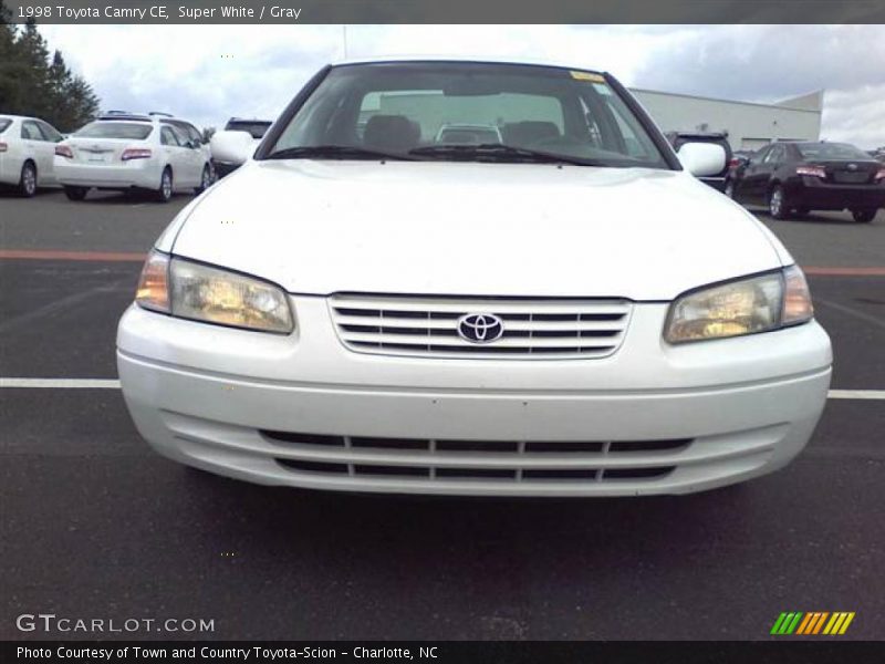 Super White / Gray 1998 Toyota Camry CE