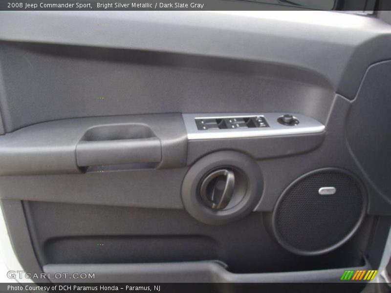 Bright Silver Metallic / Dark Slate Gray 2008 Jeep Commander Sport