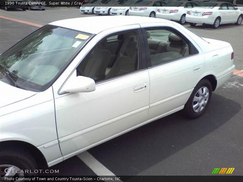 Super White / Gray 1998 Toyota Camry CE