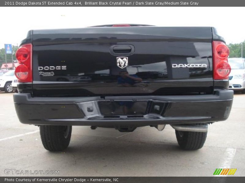 Brilliant Black Crystal Pearl / Dark Slate Gray/Medium Slate Gray 2011 Dodge Dakota ST Extended Cab 4x4
