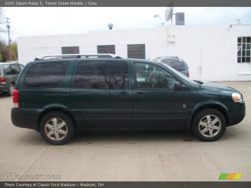 Forest Green Metallic / Grey 2005 Saturn Relay 3