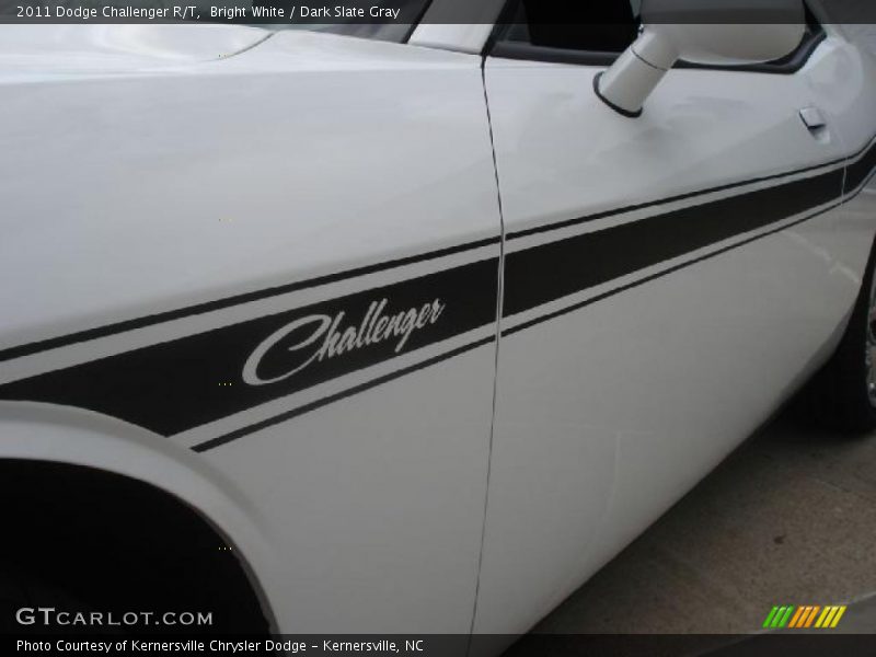  2011 Challenger R/T Logo