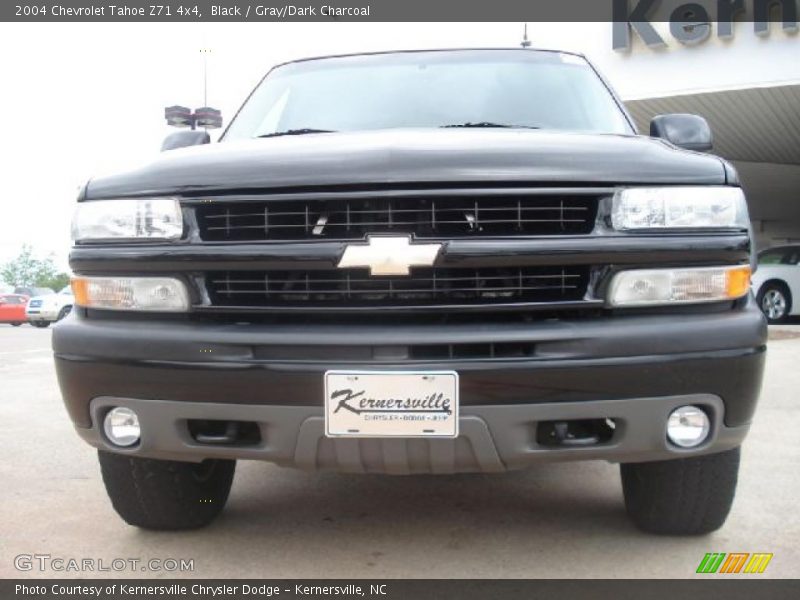 Black / Gray/Dark Charcoal 2004 Chevrolet Tahoe Z71 4x4