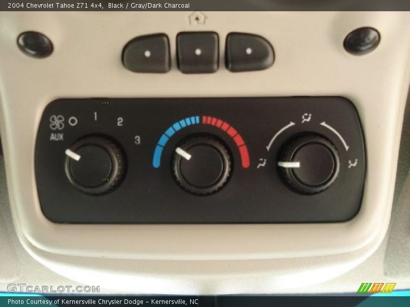 Black / Gray/Dark Charcoal 2004 Chevrolet Tahoe Z71 4x4
