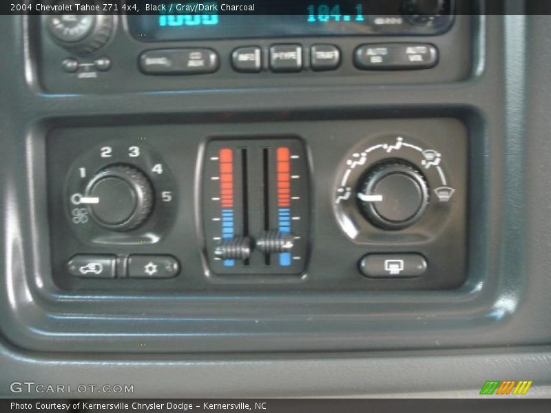 Black / Gray/Dark Charcoal 2004 Chevrolet Tahoe Z71 4x4