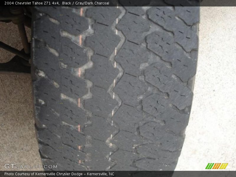 Black / Gray/Dark Charcoal 2004 Chevrolet Tahoe Z71 4x4