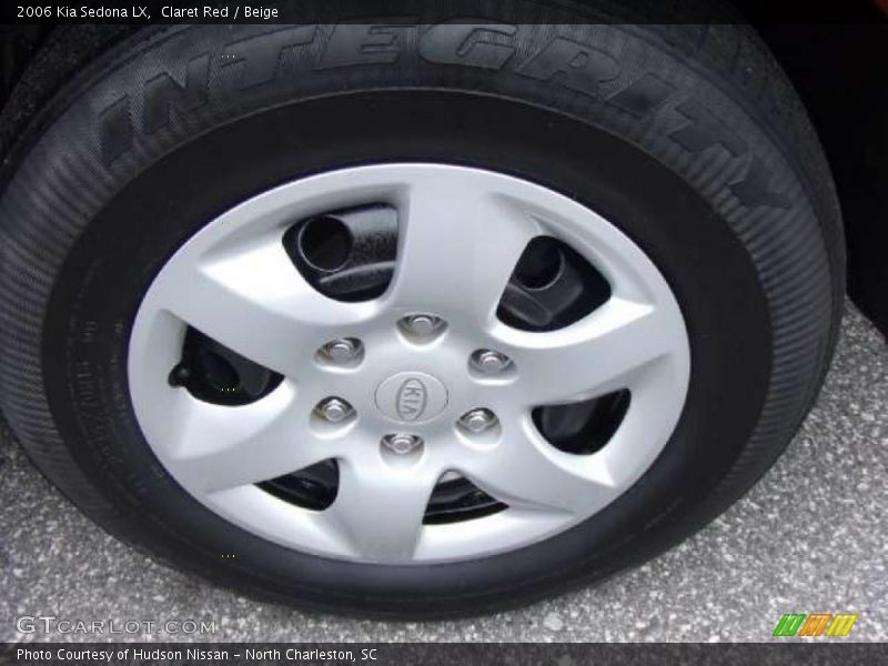 Claret Red / Beige 2006 Kia Sedona LX