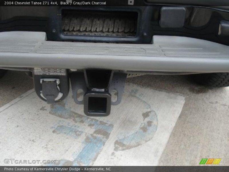 Black / Gray/Dark Charcoal 2004 Chevrolet Tahoe Z71 4x4