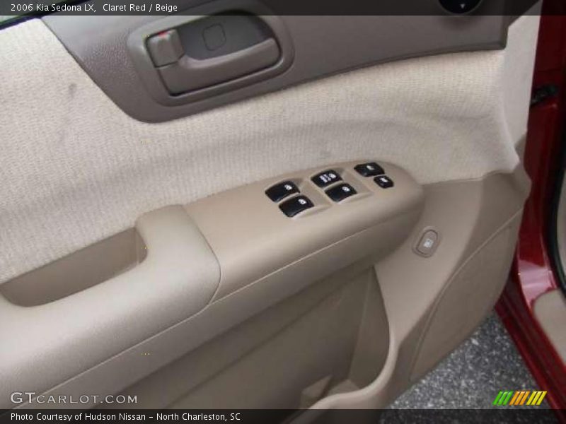 Claret Red / Beige 2006 Kia Sedona LX