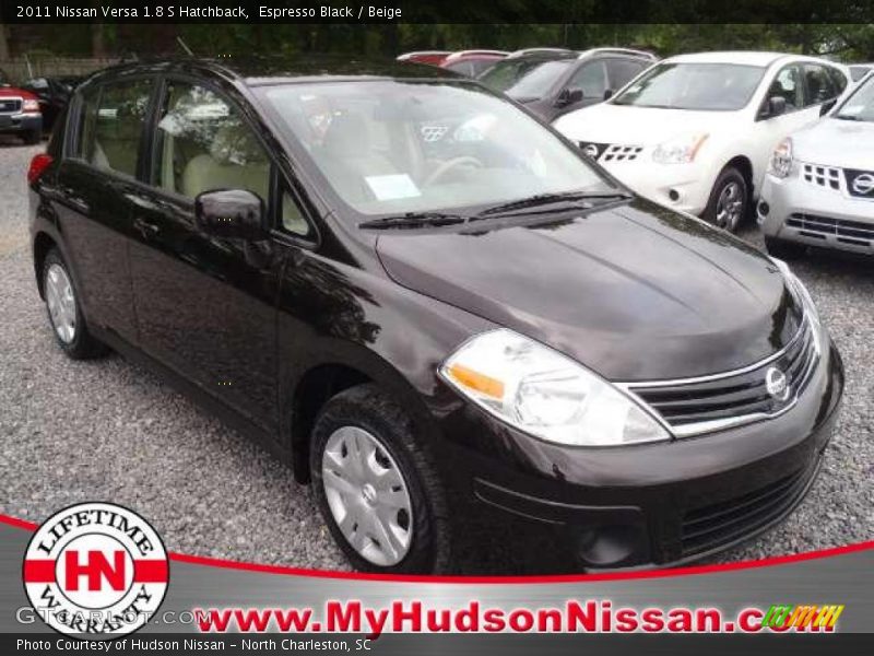 Espresso Black / Beige 2011 Nissan Versa 1.8 S Hatchback