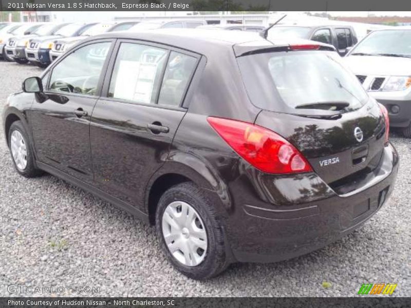 Espresso Black / Beige 2011 Nissan Versa 1.8 S Hatchback