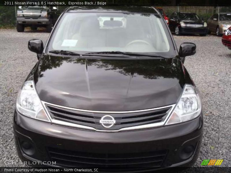 Espresso Black / Beige 2011 Nissan Versa 1.8 S Hatchback