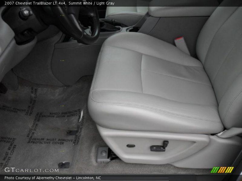 Summit White / Light Gray 2007 Chevrolet TrailBlazer LT 4x4